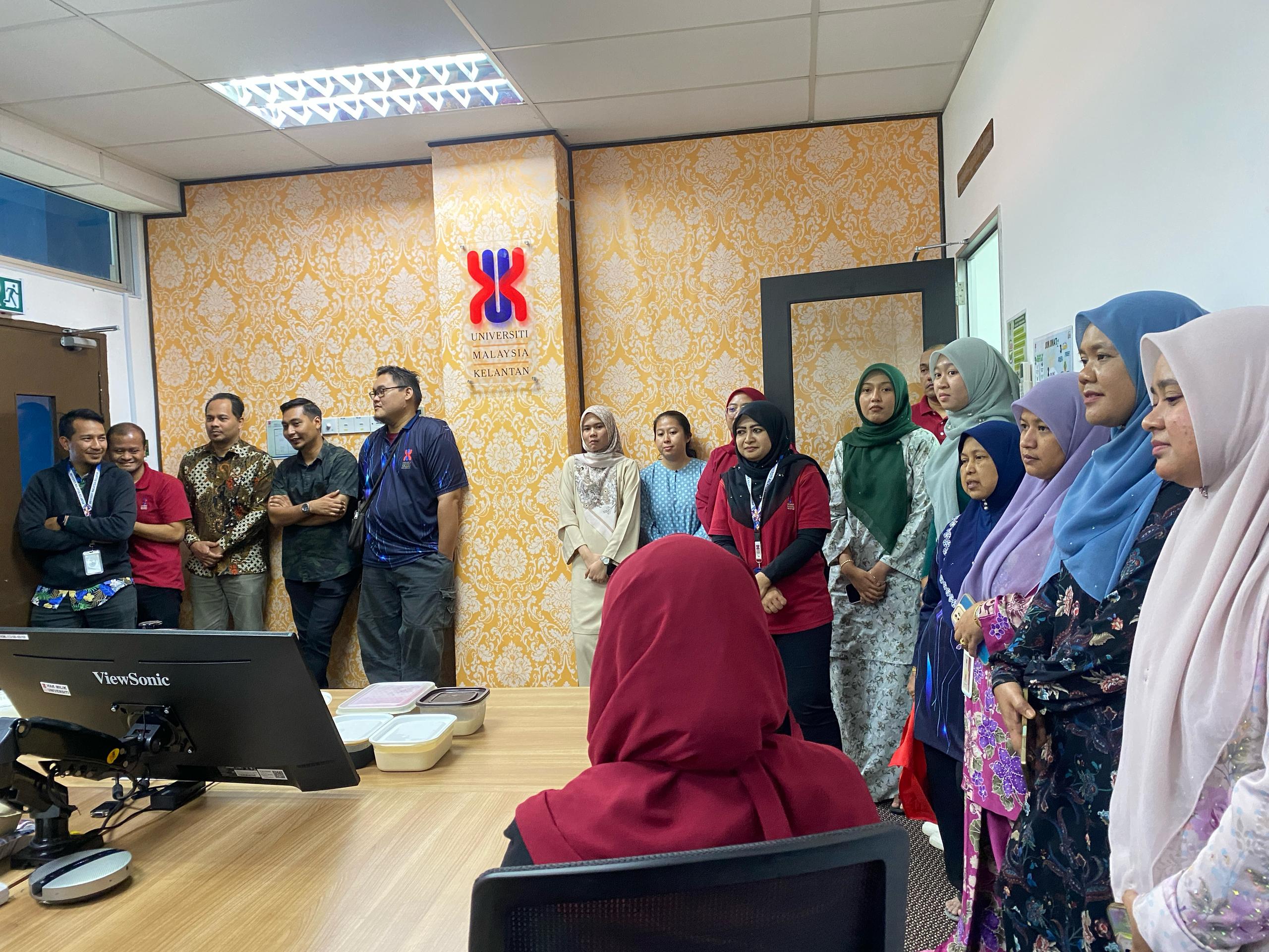 SESI PENGHARGAAN KEPADA STAF KONTRAK CCI YANG AKAN BERKHIDMAT SEBAGAI SEORANG PENDIDIK
